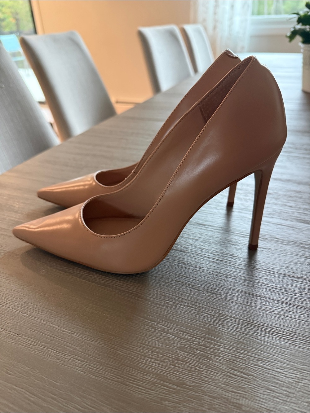 Steve Madden Women’s Pointed-Toe Tan Nude Leather Pumps